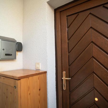 Pritlicni Apartma Hribovc Z Atrijem クランスカゴーラ エクステリア 写真